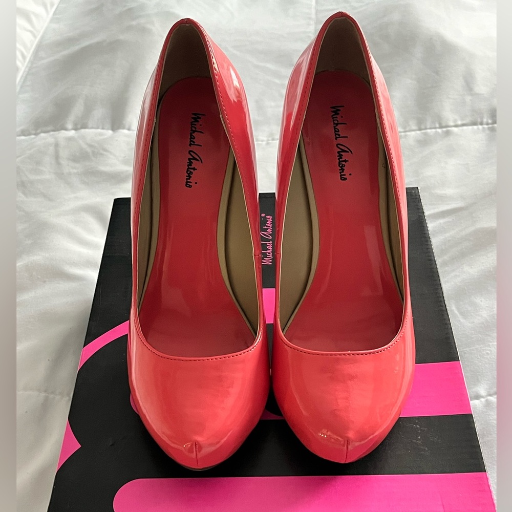 Michael Antonio Love Me Patent Pump - Coral - Size 8